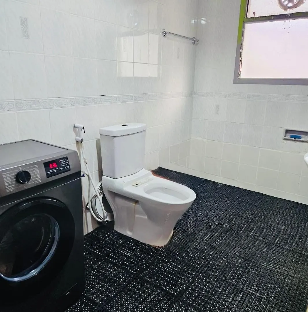 Homestay Classic Stay Near Sharaf Dg & Burjuman Metro Dubai